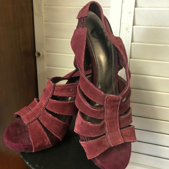 Gianni Bini Raspberry/Wine platform heels sandals peeptoe Size 6 suede - Picture 5 of 15
